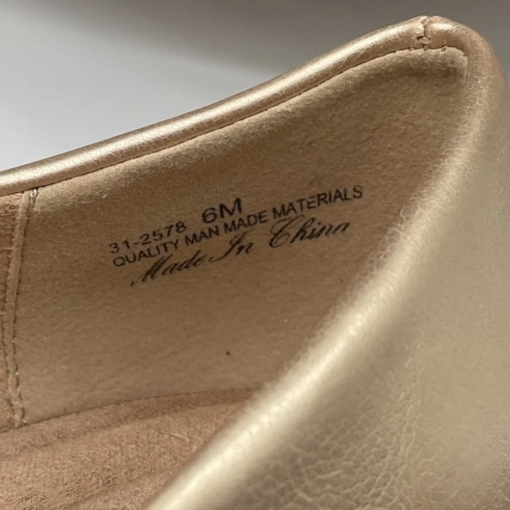 Easy Street Alive Womens Gold Square Toe Block Heel Pumps 31-2578 Size 6M